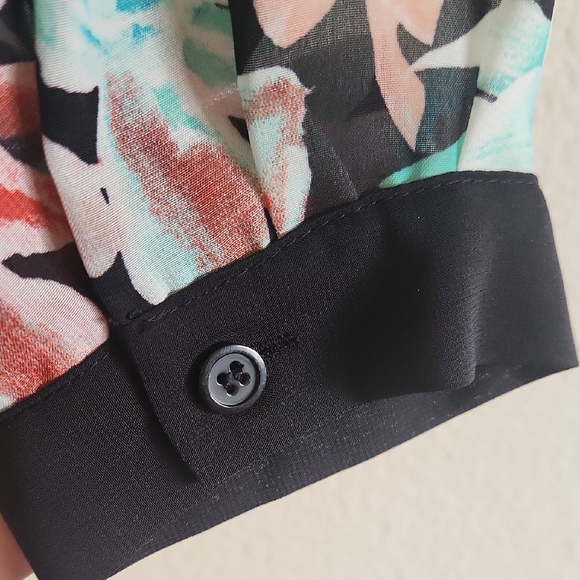 Elegant AB Studio Blouse Sheer Black Floral Size M - Picture 6 of 12